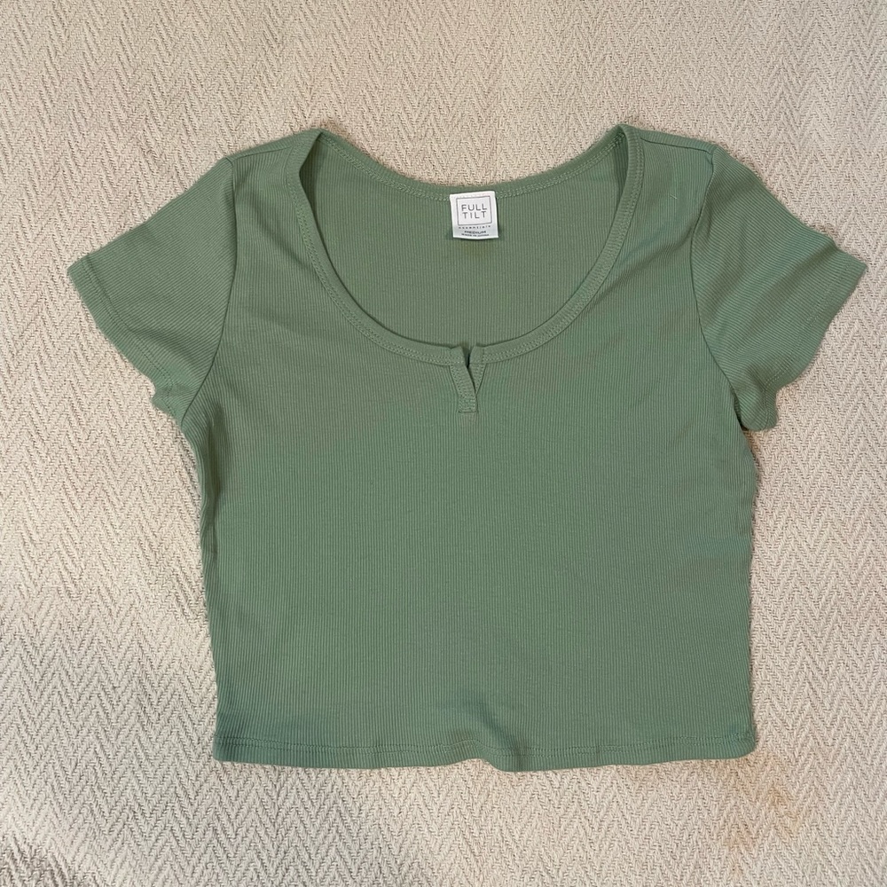 Tillys green crop top